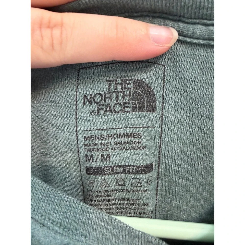 The North Face Mens Slim Fit Graphic Logo T-Shirt Heather Green Medium